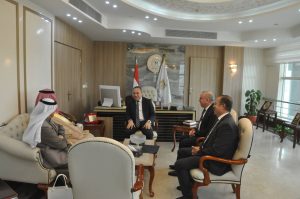 وزير التعليم العالي يبحث مع رئيس مجلس أمناء الجامعة العربية المفتوحة تعزيز التعاون مع الجامعات المصرية