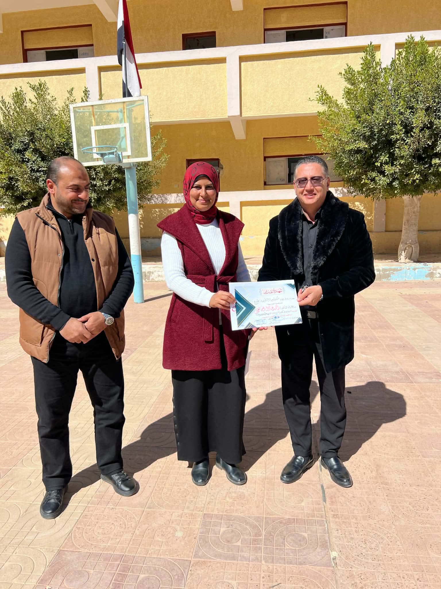 حاسبات مطروح تشارك في تحكيم مشروعات مدرسة WE للتكنولوجيا التطبيقية