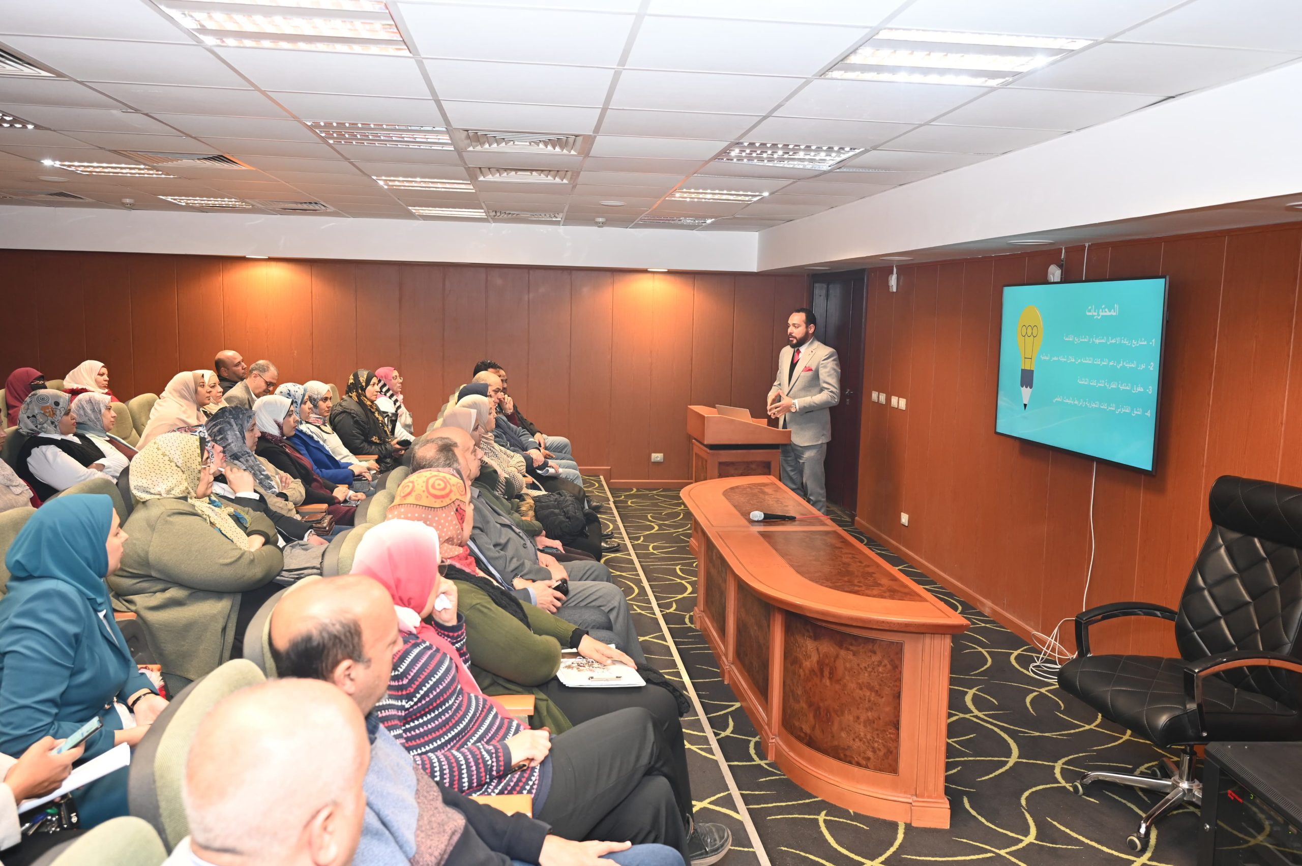 مدينة الأبحاث العلمية تنظم ورشة عمل موسعة لتعزيز الابتكار وربط البحث العلمي بالصناعة