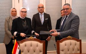 شراكة استراتيجية بين "الصحة" و"جامعة عين شمس" لدعم الاستثمار الطبي والبحث العلمي