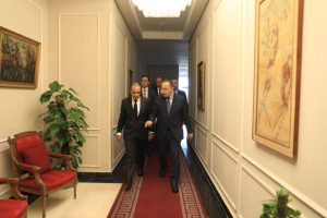 وزير الخارجية يستقبل وزير التعليم العالى لبحث سبل تعزيز التعاون