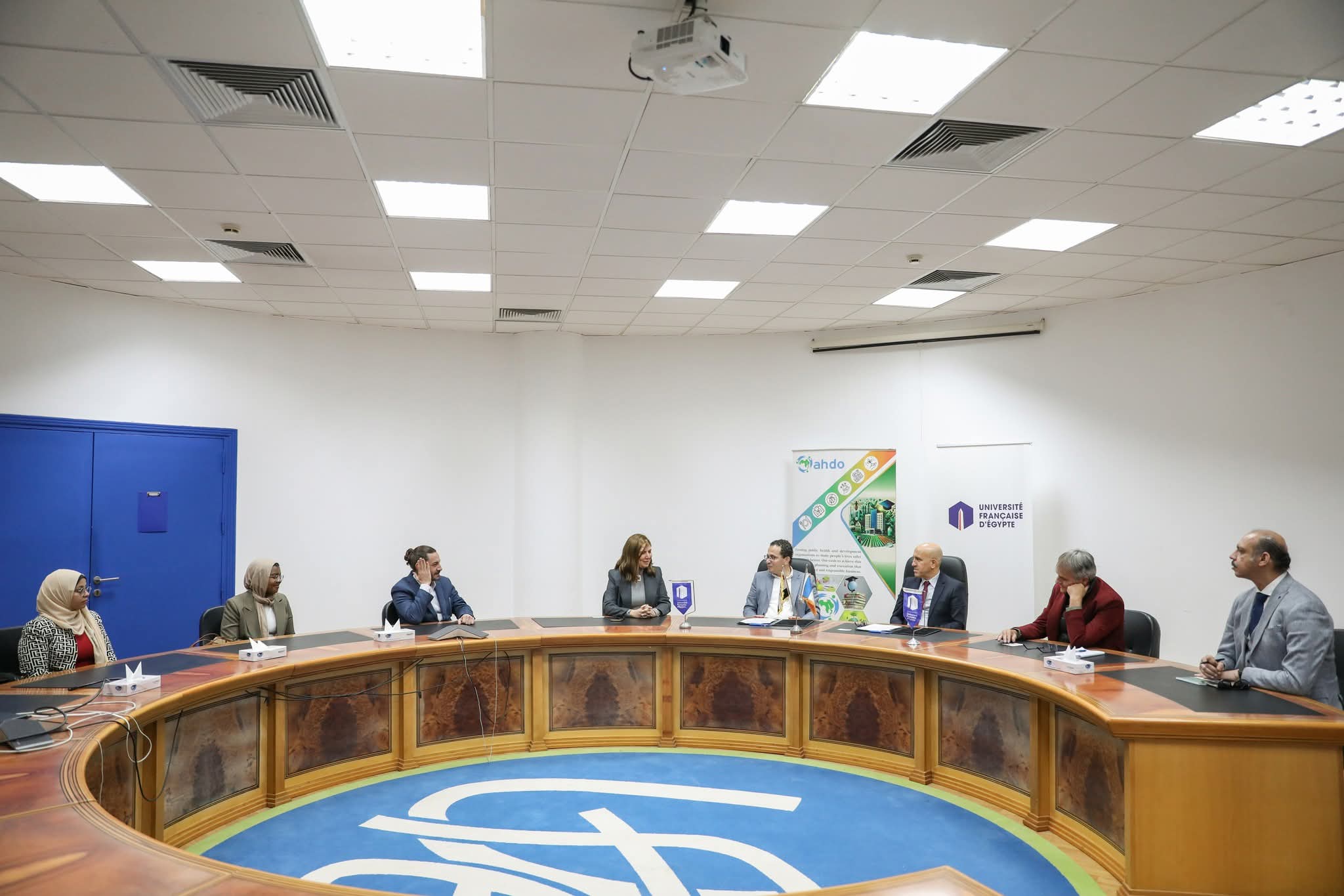 الجامعة الأهلية الفرنسية في مصر توقع مذكرة تفاهم لتجهيز الطلاب لسوق العمل وتنمية مهاراتهم التقنية والمهنية