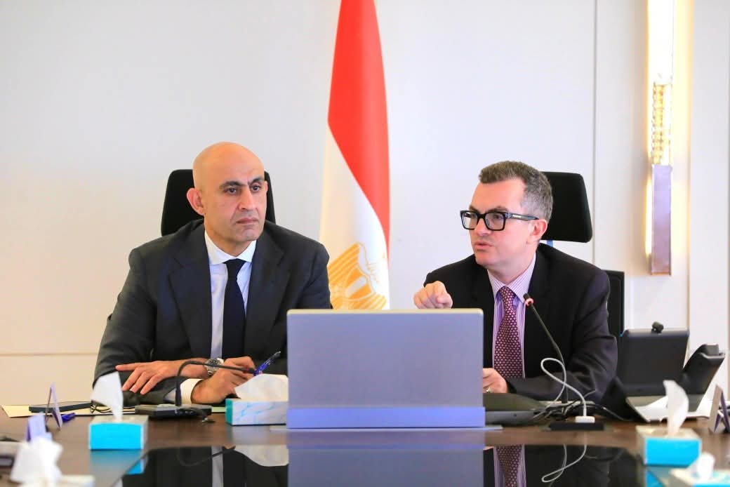 وزيرا التعليم والتخطيط يناقشان الخطة الاستثمارية لتعزيز جهود الدولة في تطوير منظومة التعليم
