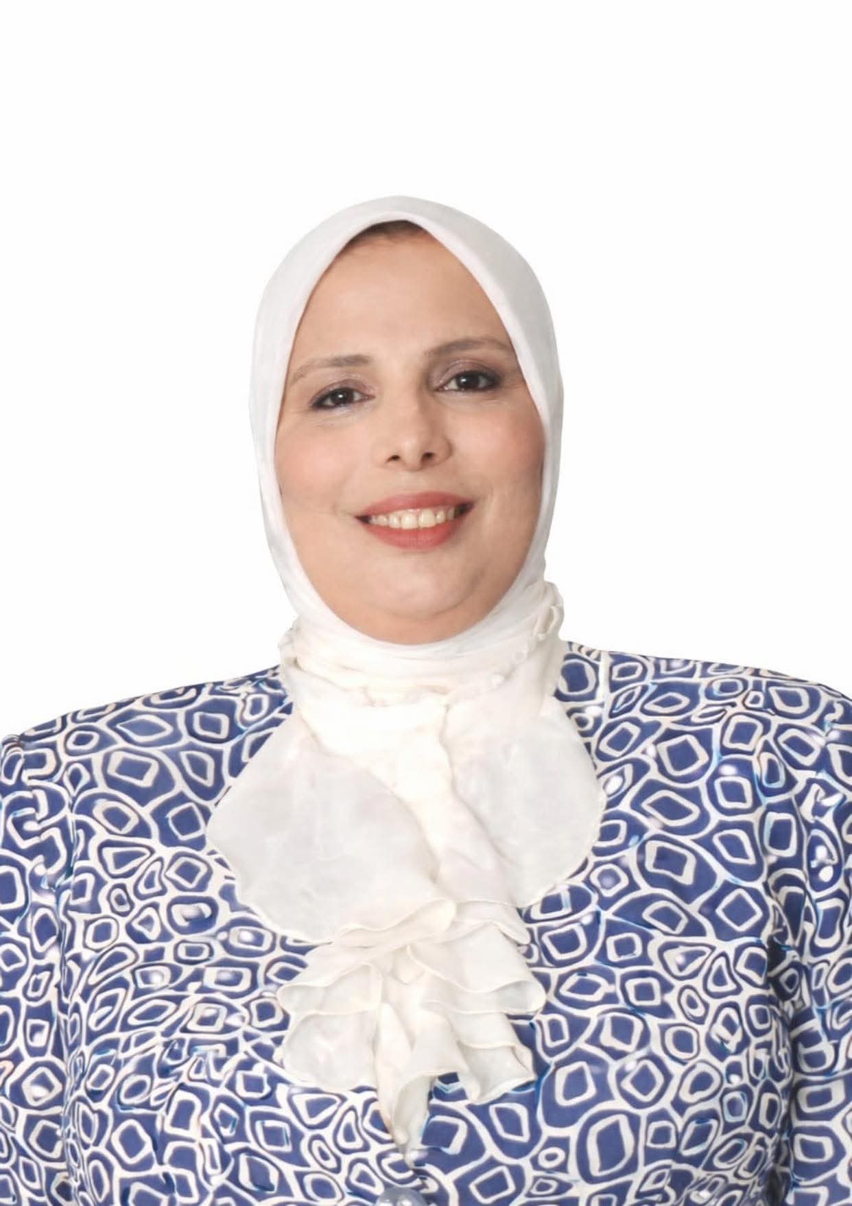 تكليف الدكتورة أمل عبد الرازق فتح الله قائمًا بعمل عميد كلية التمريض بجامعة مطروح