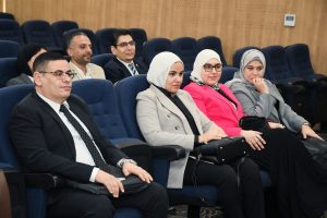 رئيس جامعة عين شمس يستقبل خريجي الدفعة الأولى من "جامعة هارفارد" لبحث سبل التطوير المؤسسي