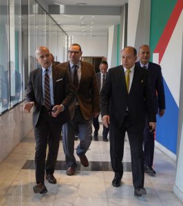 جامعة عين شمس تستقبل رئيس جامعة المنصورة لتعزيز التعاون الأكاديمي المشترك