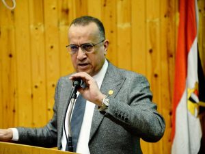 عميد طب أسيوط: الدور الريادي لكلية الطب يتمثل في تقديم رسالة تعليمية ومهنية متكاملة