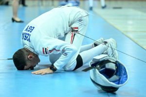 جامعة العاصمة تهنئ بطلها يوسف عمرو عبد الحكيم بعد التتويج بذهبيتي إفريقيا لسيف المبارزة