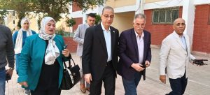 محافظ الجيزة يتفقد مدرسة غزوة تبوك الابتدائية بإمبابة لمتابعة انتظام الدراسة