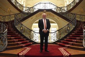 جامعة عين شمس تستقبل الملك أحمد فؤاد الثاني في زيارة تاريخية لقصر الزعفران