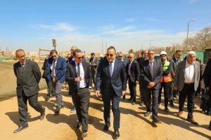 وزير التعليم العالي يتفقد أعمال الحرم الجديد للجامعة الأهلية الفرنسية بمدينة الشروق