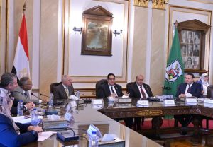 رئيس جامعة القاهرة يترأس اجتماع مجلس شئون التعليم والطلاب.. (تفاصيل)