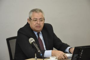 مجلس شئون التعليم والطلاب بجامعة عين شمس يستعرض استعدادات امتحانات الفصل الدراسي الثاني