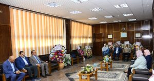 عميد طب أسيوط يستقبل وفد لجنة ترخيص بنوك الدم من المجلس الأعلى للمستشفيات الجامعية