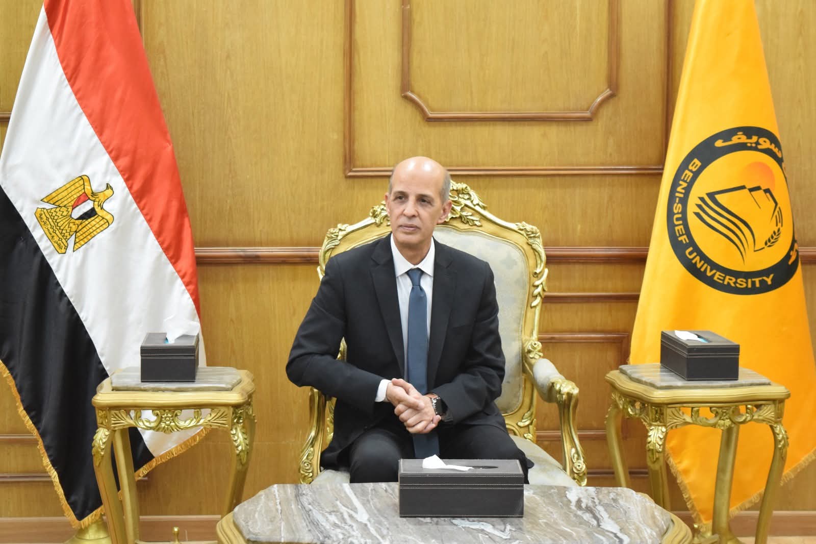 رئيس جامعة بني سويف يلتقي بعدد من شباب الباحثين الذين اجتازوا البرنامج التدريبي بالتعاون مع بنك المعرفة