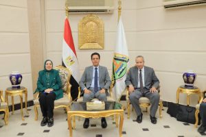 رئيس جامعة بنها يستقبل لجنة قطاع العلوم الأساسية بالمجلس الأعلى للجامعات