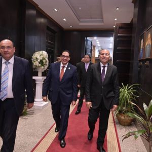 جامعة القاهرة تشارك في مؤتمر دعم وترويج المبادرة الوطنية للمشروعات الخضراء الذكية