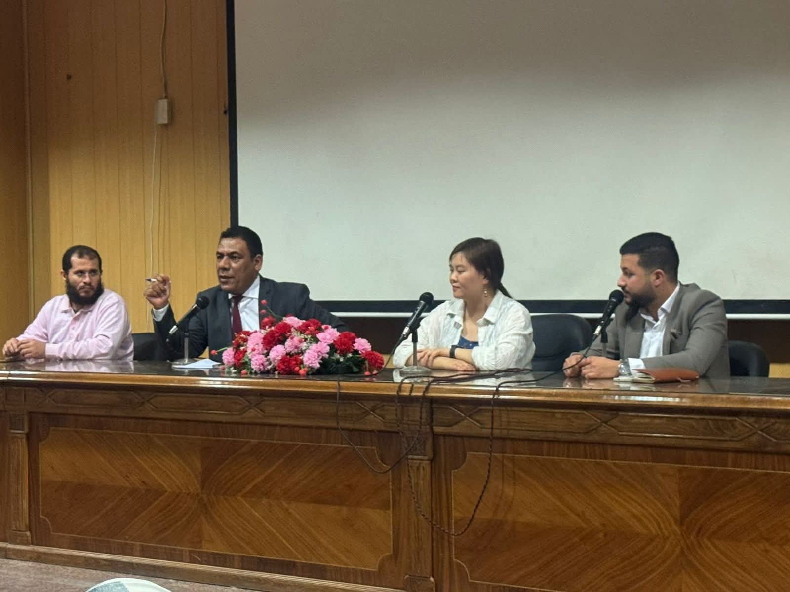مؤتمر قسم اللغة الصينية بـ«ألسن عين شمس» يؤكد تزايد الطلب على خريجيه في كبرى الشركات الصينية العاملة بمصر