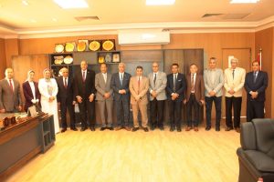 جامعة أسيوط تشارك في النسخة الأولى من ملتقى الربيع لطلاب الجامعات بجامعة سفنكس