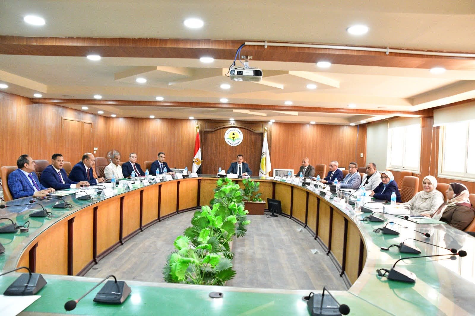 تفاصيل الجلسة رقم (٩٠) لـ مجلس جامعة الوادي الجديد