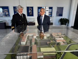 رئيس الأكاديمية العربية يزور جامعة غدينيا البحرية ببولندا لبحث سبل التعاون