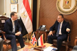 وزير التعليم العالي يبحث مع السفير البريطاني سبل تعزيز التعاون المشترك