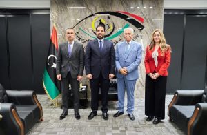 لفتح آفاق جديدة للشراكات مع المؤسسات التعليمية والرقابية.. وفد الأكاديمية العربية للعلوم الإدارية والمالية والمصرفية يصل ليبيا