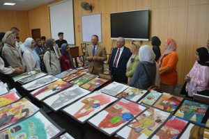 إبداعات فنية متميزة لطلاب الفنون والتصميم بجامعة دمياط الأهلية في اختبارات الطبيعة الصامتة