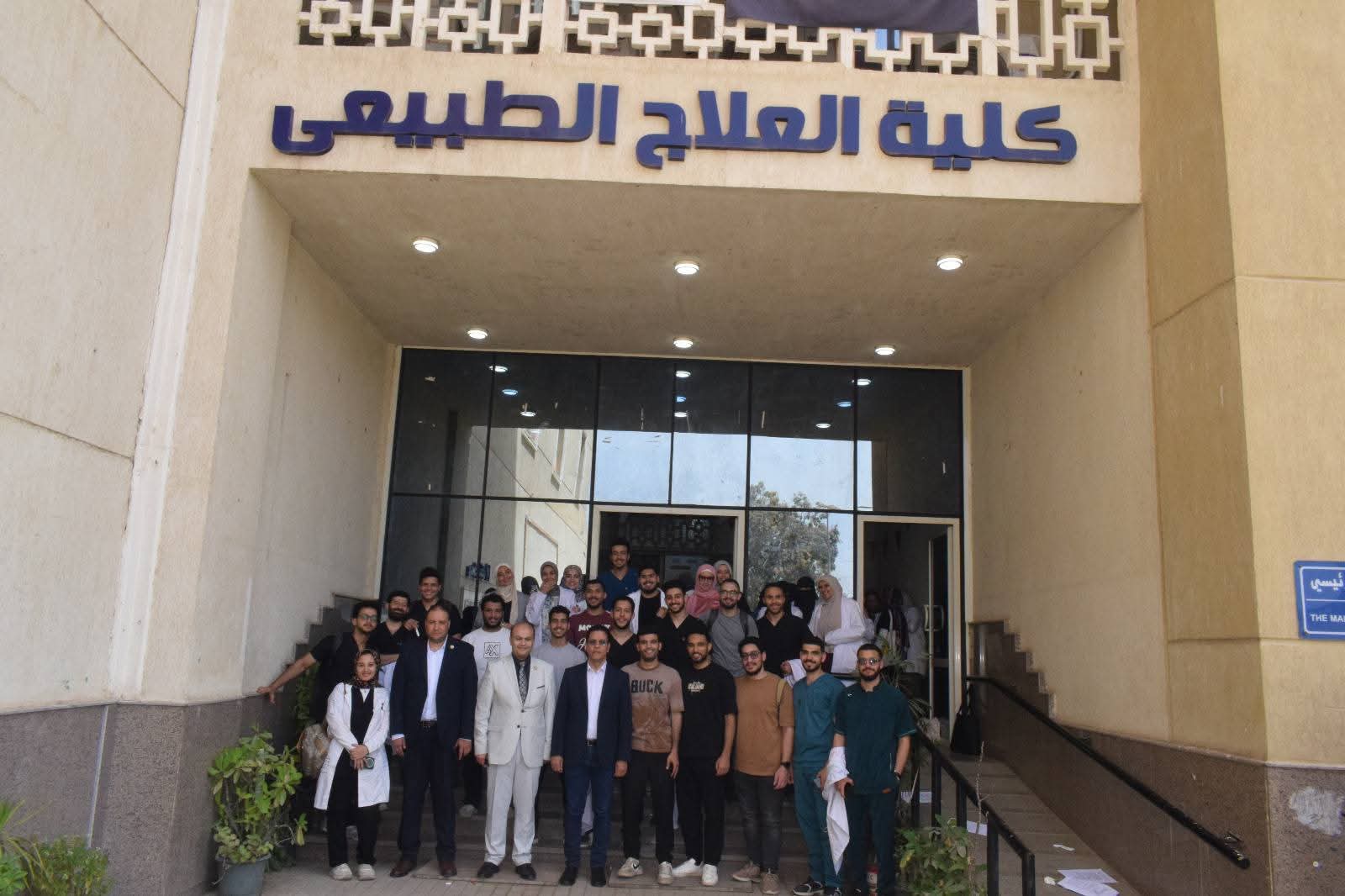 رئيس جامعة بنها خلال ترأسه مجلس كلية العلاج الطبيعي: العيادات الخارجية بالكلية فرصة استثمارية واعدة في قطاع الرعاية الطبية بالمحافظة