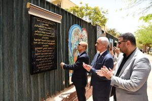 رئيس جامعة أسيوط يفتتح تجميل أسوار المدينة الجامعية بجداريات فنية من إبداع طلاب الفنون الجميلة