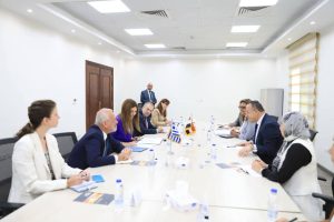 وزير التعليم العالي يستقبل وزيرة التعليم والرياضة اليونانية لبحث سبل التعاون