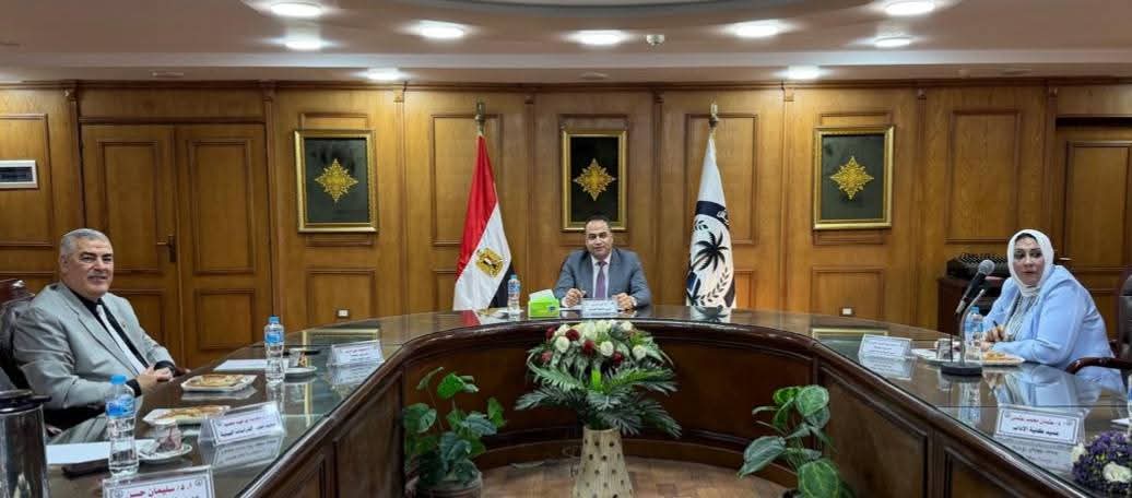 رئيس جامعة العريش: جاهزية كاملة لامتحانات الفصل الثاني.. وتوسّع في خدمات المجتمع والدراسات العليا