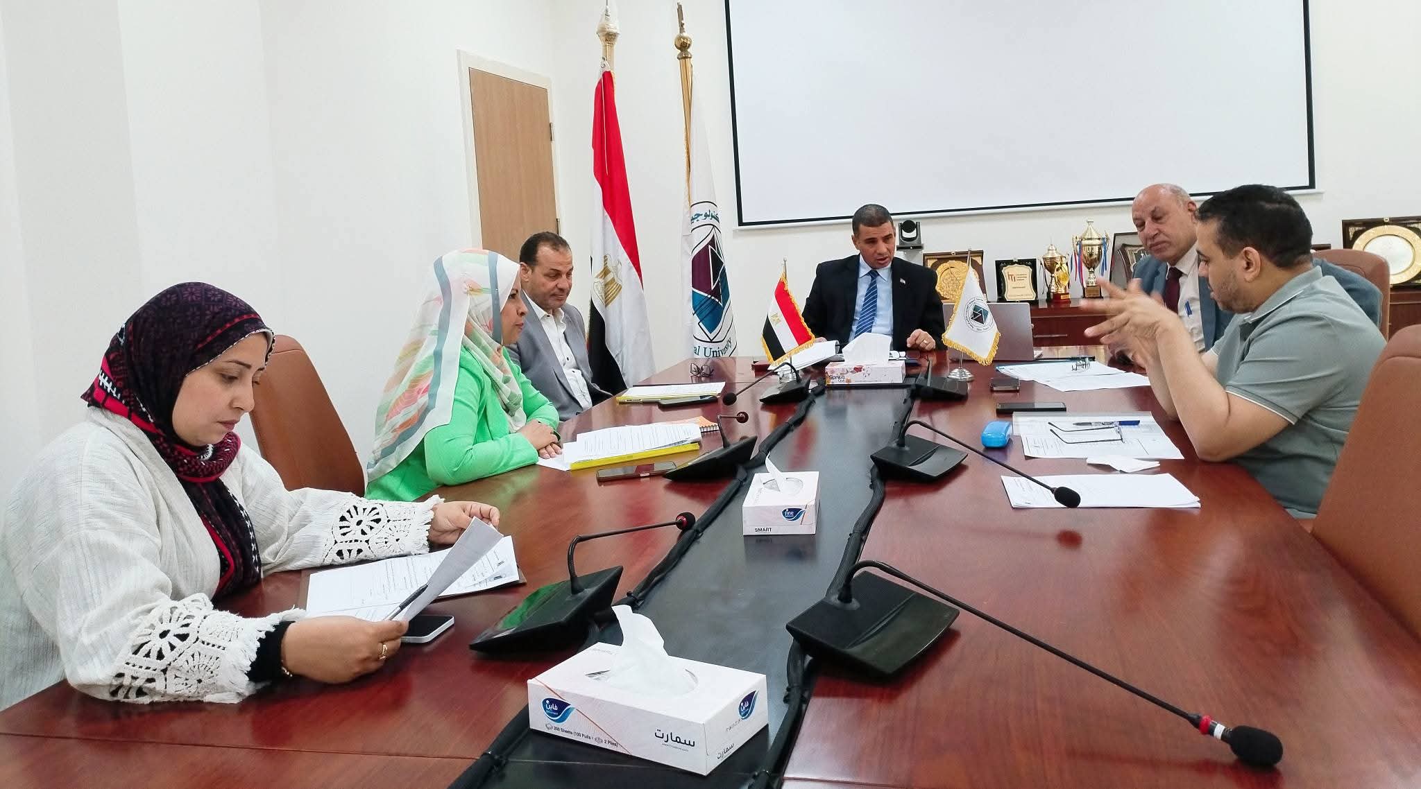 خلال ترأسه مجلس جامعة أسيوط الجديدة التكنولوجية.. "جمال تاج" يُهنئ الرئيس السيسي بمناسبة عيد الأضحى المبارك