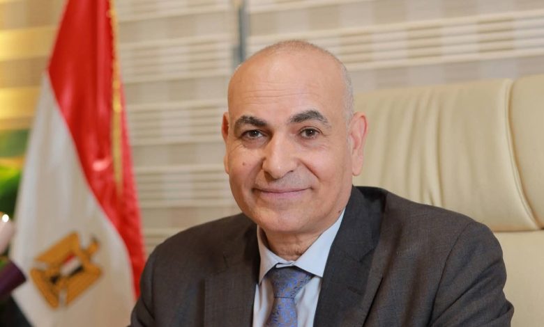 الدكتور ناصر عبد الباري