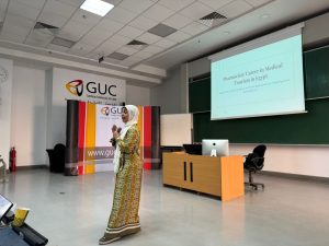 من التعليم إلى التطبيق.. ورشة عمل بالجامعة الألمانية بالقاهرة تستعرض أحدث مسارات الصيدلة الإكلينيكية