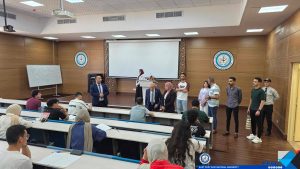 رئيس جامعة شرق بورسعيد الأهلية خلال تفقده امتحانات طلاب الهندسة: «نسعى دائمًا إلى توفير بيئة أكاديمية داعمة ومحفزة»