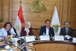 رئيس جامعة بنها خلال ترأسه اجتماع لجنة المنشآت: «متابعة مستمرة ودورية لكافة المشروعات الإنشائية»
