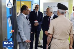 جامعة الريادة ومركز البحوث الطبية والطب التجديدي بالقوات المسلحة يبحثان شراكة استراتيجية لدعم البحث العلمي والابتكار