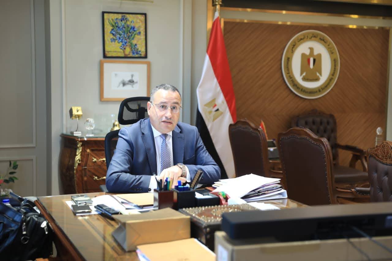 وزير التعليم العالي يفتتح اجتماع مجلس أمناء الجامعة المصرية اليابانية في دورته الثانية والثلاثين