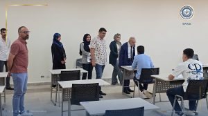 رئيس جامعة شرق بورسعيد الأهلية: الالتزام بالأمانة العلمية والاجتهاد هما الطريق الحقيقي لتحقيق النجاح الذي يفخر به الطالب وأسرته وجامعته