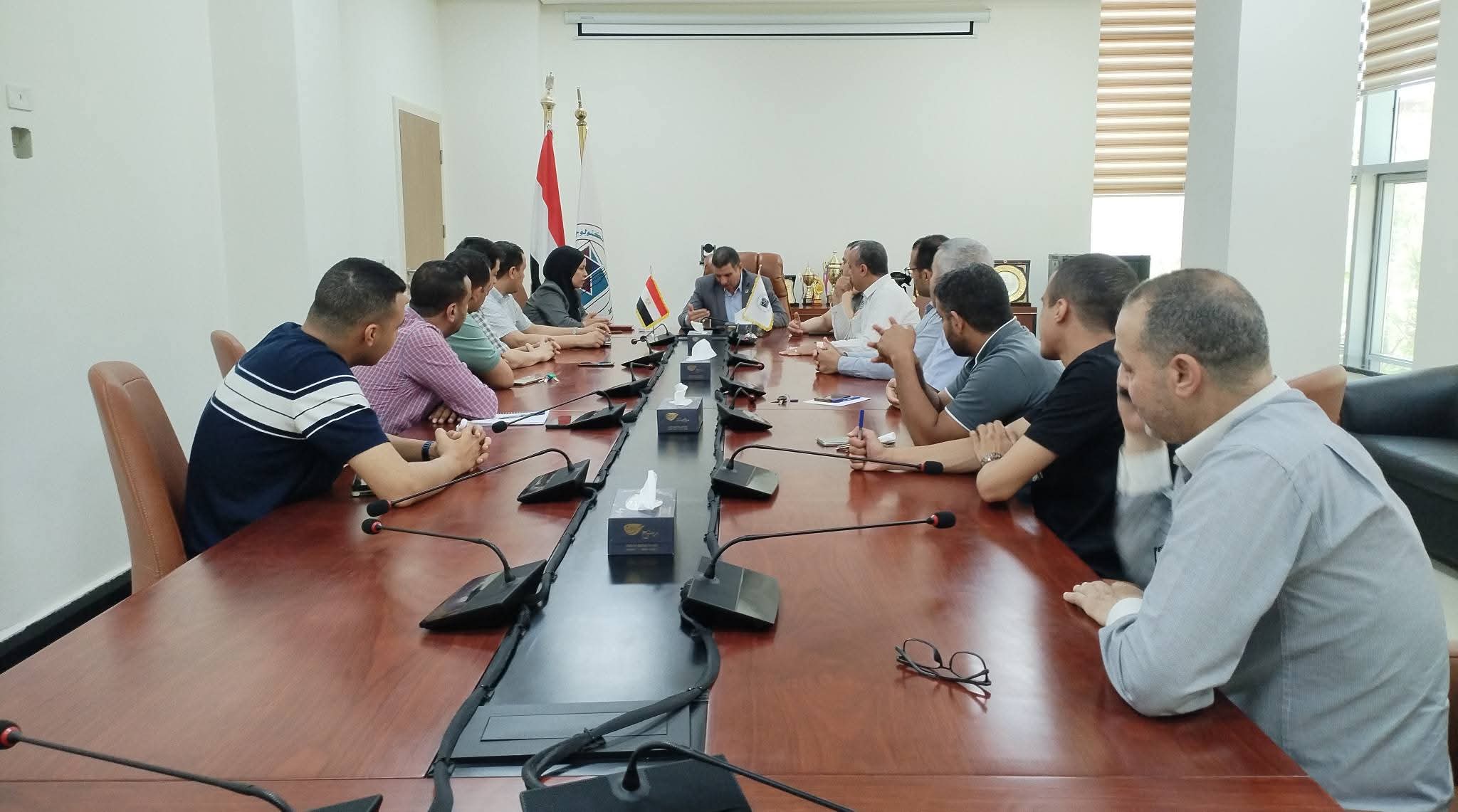 جامعة أسيوط الجديدة التكنولوجية تناقش خطة التدريب الصيفى والاستعداد لملتقى التوظيف ٢٠٢٦