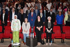 نجوم الفن والنقاد والمخرجين يشاهدون عرض "الدحديرة" في جامعة العاصمة.. وأكاديمية الفنون تعلن استضافته رسميًا